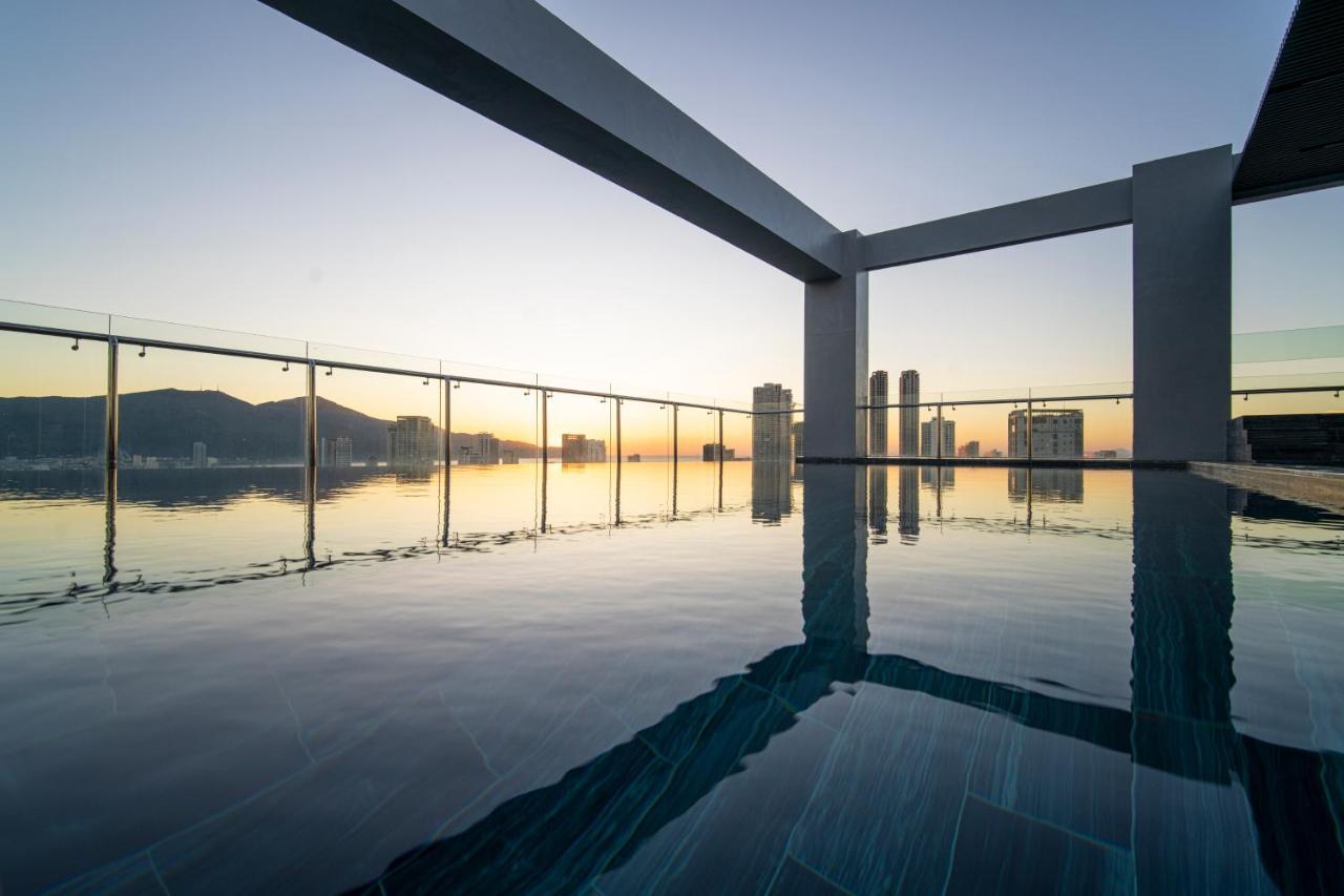 Luxtery Hotel & Spa Da Nang Dış mekan fotoğraf