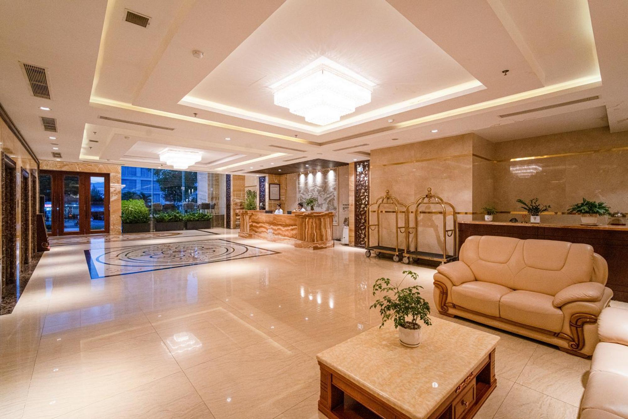 Luxtery Hotel & Spa Da Nang Dış mekan fotoğraf