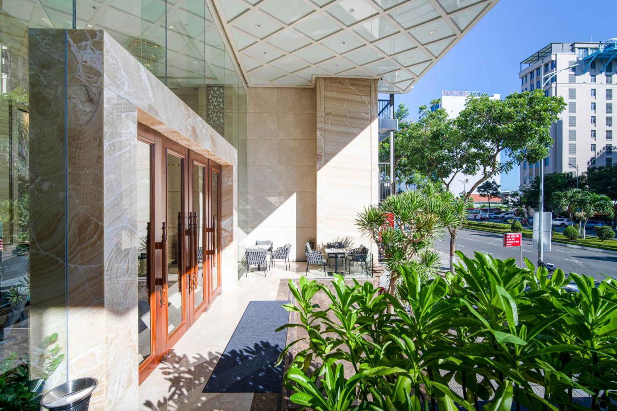 Luxtery Hotel & Spa Da Nang Dış mekan fotoğraf